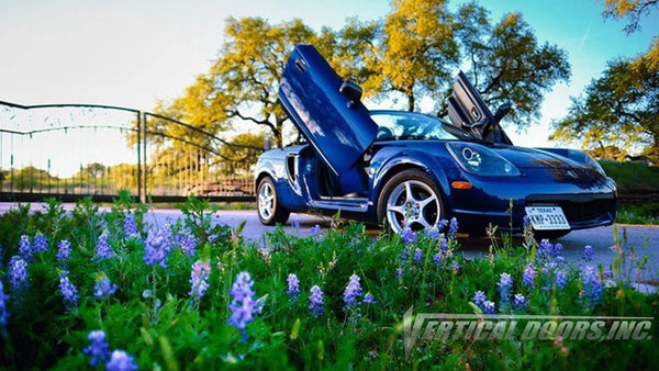 vertical-doors-toyota-mr2mrs-