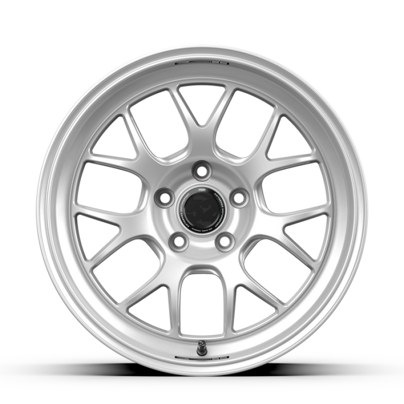 FFTRSARS-80552+25-fifteen52 Apex RSR 18x10.5 5x120 25mm ET 72.56mm Center Bore Radiant Silver-Wheels - Cast-fifteen52