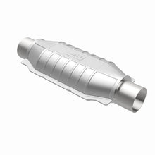 Load image into Gallery viewer, MAG94016-MagnaFlow Conv Univ 2.5 W/Air FED-Catalytic Converter Universal-Magnaflow