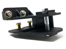 Load image into Gallery viewer, TUF20852-Tuff Country 80-97 F-250 4wd (w/2in Front Lift Kit And 4 Bolt Mounting) Axle Pivot Drop Brackets Pr.-Suspension Arms &amp; Components-Tuff Country