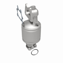 Load image into Gallery viewer, MagnaFlow Conv DF 05-10 Odyssey Front Manifold-Catalytic Converter Direct Fit-Magnaflow