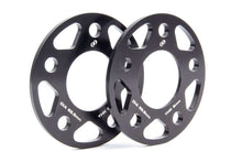 Load image into Gallery viewer, Dinan D210-2026 Wheel Spacer Set - primary product image