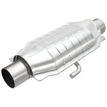 Load image into Gallery viewer, MAG94016-MagnaFlow Conv Univ 2.5 W/Air FED-Catalytic Converter Universal-Magnaflow