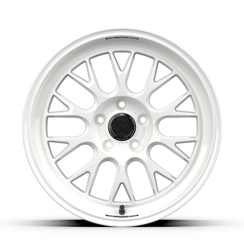 FFTRSHRW-89554+38-fifteen52 Holeshot RSR 18x9.5 5x114.3 38mm ET 73.1mm Center Bore Rally White-Wheels - Cast-fifteen52
