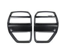 Load image into Gallery viewer,  G8X-VGrill Bay Optic BMW Carbon Fiber