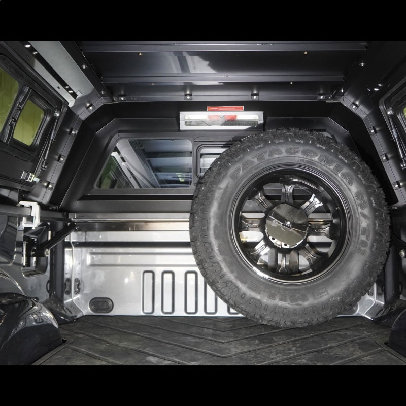 Skyjacker 17-25 Ford F250/350 Spare Tire Carrier Kit - Mounted