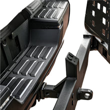 Load image into Gallery viewer, SKU: HC200T - lifestyle view