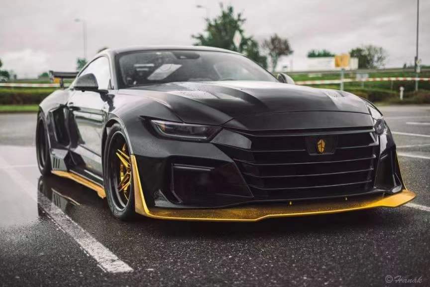 -Robot Craftsman Ford Mustang Dawn Widebody Kit 2014-2021-Robot