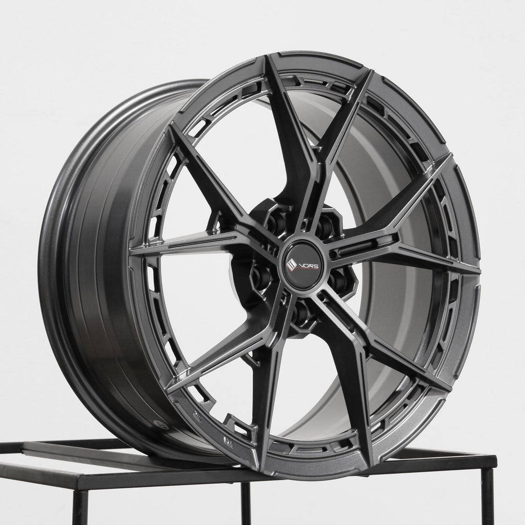 Vors Wheels Vors LT83 18x8 35 5x120mm 73.1mm Gloss Gun Metal