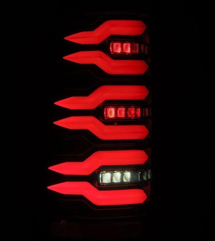 99-06 Chevrolet Silverado/99-06 GMC Sierra LUXX-Series LED Tail Lights Alpha-Black
