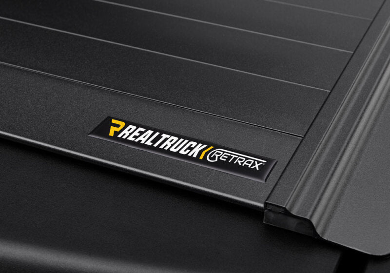 RetraxPRO MX Retractable Tonneau Cover 2022-2025 Toyota Tundra 5.5 Bed - Close Up