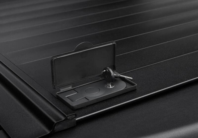 RetraxPRO MX Retractable Tonneau Cover 2022-2025 Toyota Tundra 5.5 Bed - Close Up
