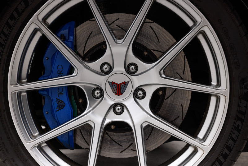 DBA 5000 XS Corvette C6 Z06 05-12 Front Drilled Slotted Rotors - lifestyle view