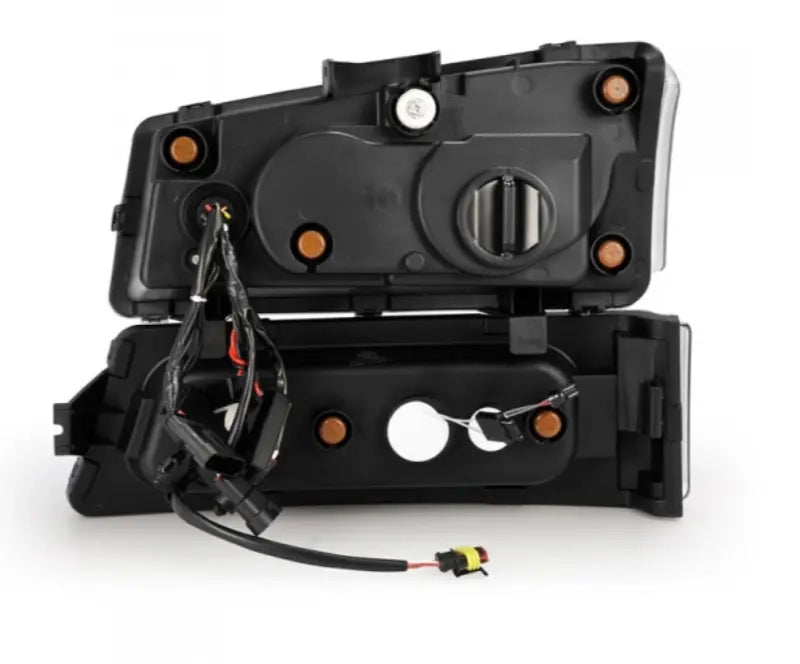 Chevrolet Silverado 2500HD/3500HD with the AlphaRex 880254 NOVA-Series Alpha-Black LED Projector