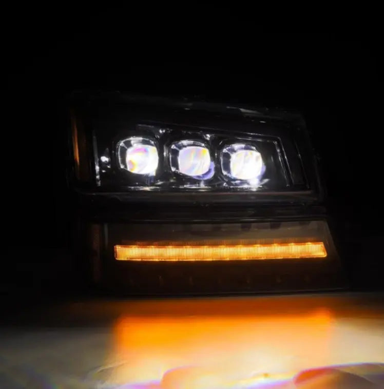 Chevrolet Silverado 2500HD/3500HD with the AlphaRex 880254 NOVA-Series Alpha-Black LED Projector