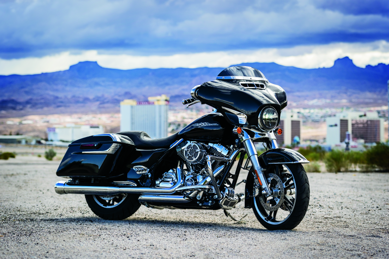 KUR1387-Kuryakyn Smooth Windshield Trim 14-Up Touring Chrome-Exterior Trim-Kuryakyn