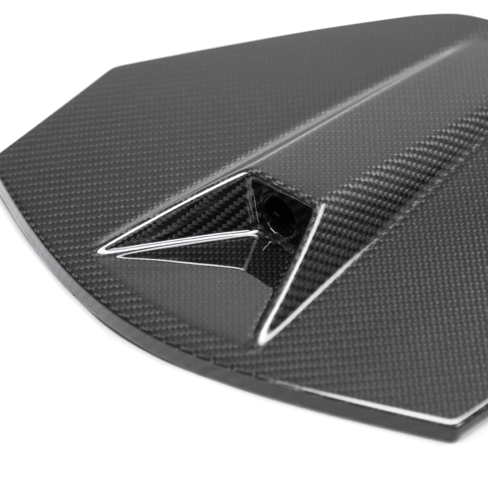 Detailed fitment of Anderson Composites carbon fiber decklid housing on Corvette C8