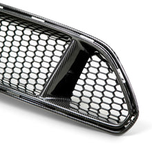 Load image into Gallery viewer, Detailed honeycomb mesh section of the Mustang GT carbon fiber grille