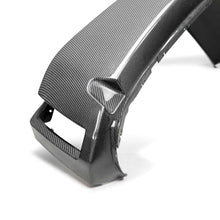 Load image into Gallery viewer, Gloss Carbon Fiber Finish Detail on Anderson Composites Jeep Gladiator Front Fender Flares