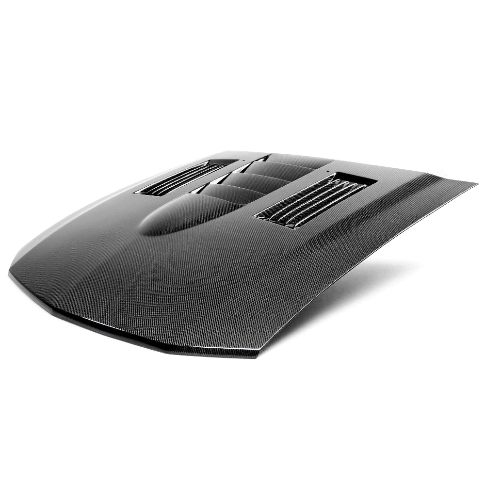 Close-up of Cobra R bulge and Saleen extractor vents