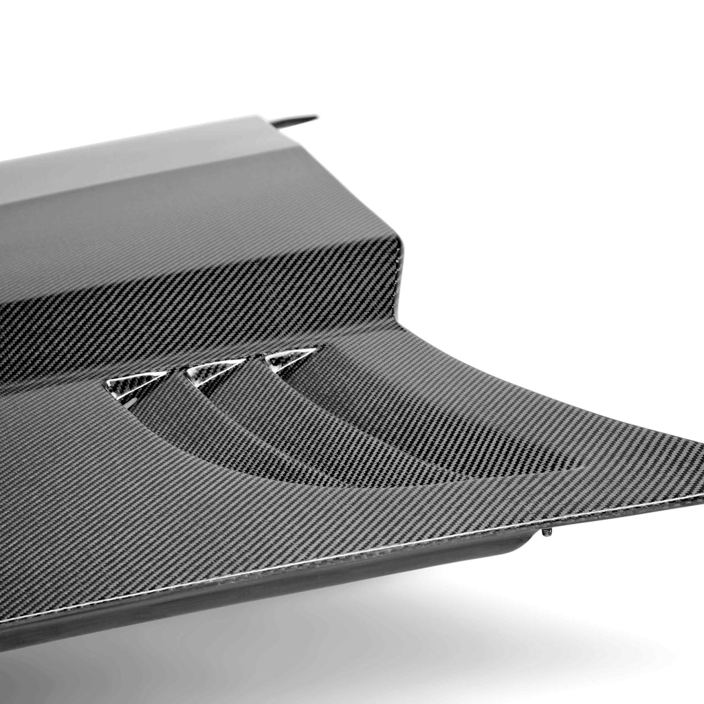 Underside showing fiberglass skeleton reinforcement structure