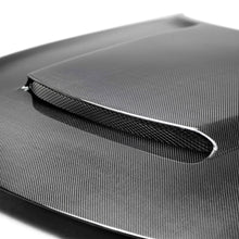 Load image into Gallery viewer, Close-up of functional center scoop channel and carbon fiber detailing.