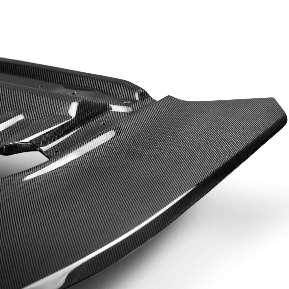 Underside view revealing double-sided carbon fiber skeleton bonding.