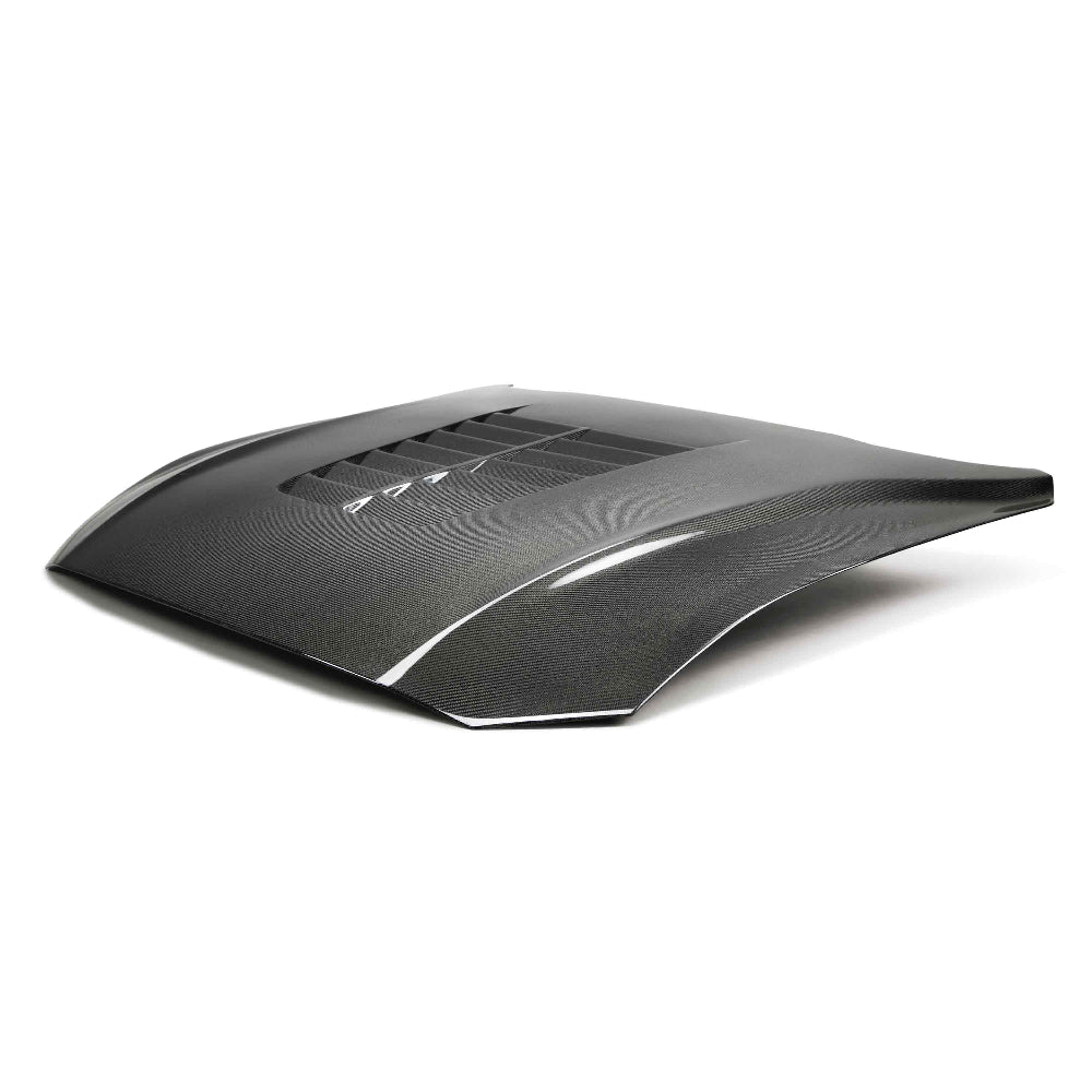 Top view highlighting 19x26-inch louvered vent and carbon weave pattern on GT5 hood.