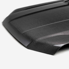 Load image into Gallery viewer, Anderson Composites AC-HD24FDRNRA-OE carbon fiber hood close-up weave
