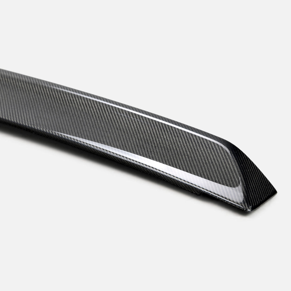 Mounting surface and hardware alignment