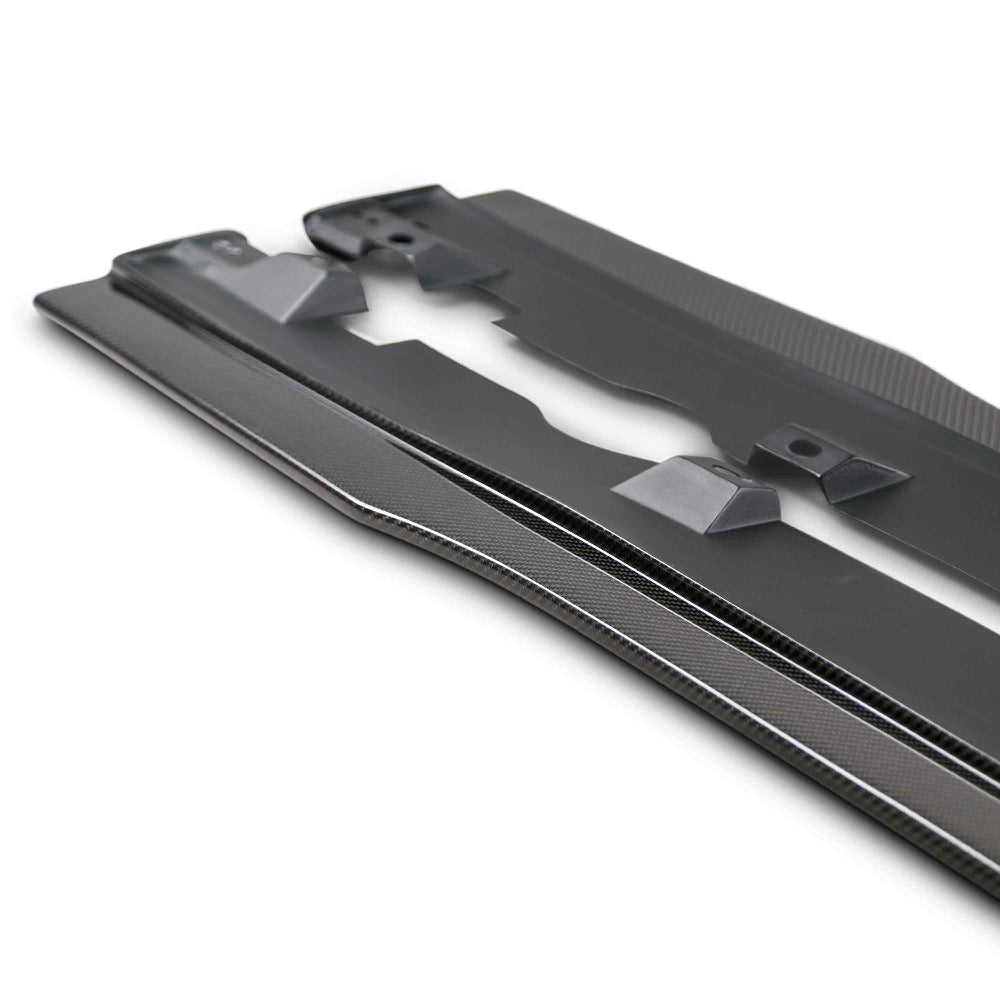 Detailed close-up of optional winglet mounting point on the carbon rocker splitter.