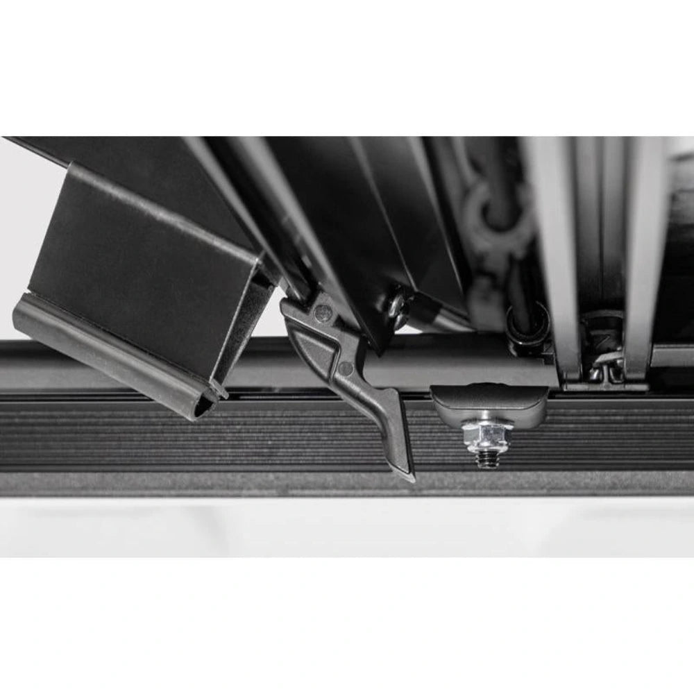 Access LOMAX B3010099 Hard Cover — 2026–2027 Ford Ranger, 5-ft Bed — product or installation view 9