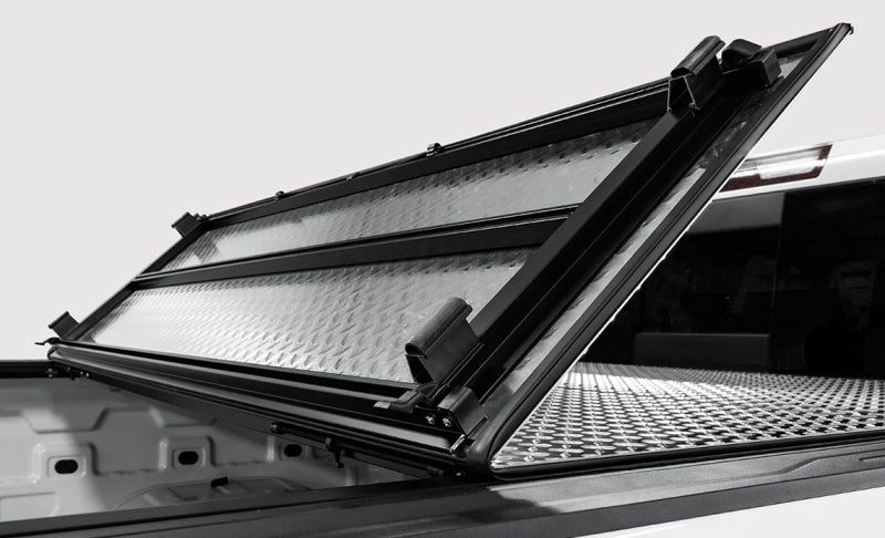 Access LOMAX weathertight Tacoma bed cover with automatic dual locking system