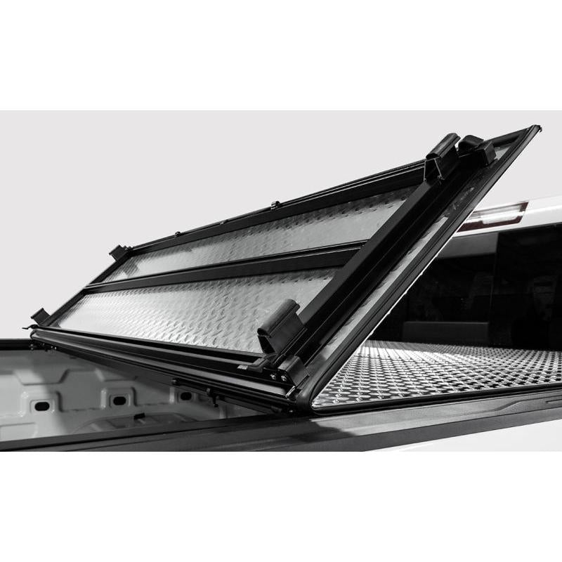 Access LOMAX Tri-Fold Cover 04-14 Ford F-150 5ft 6in Bed - image 5