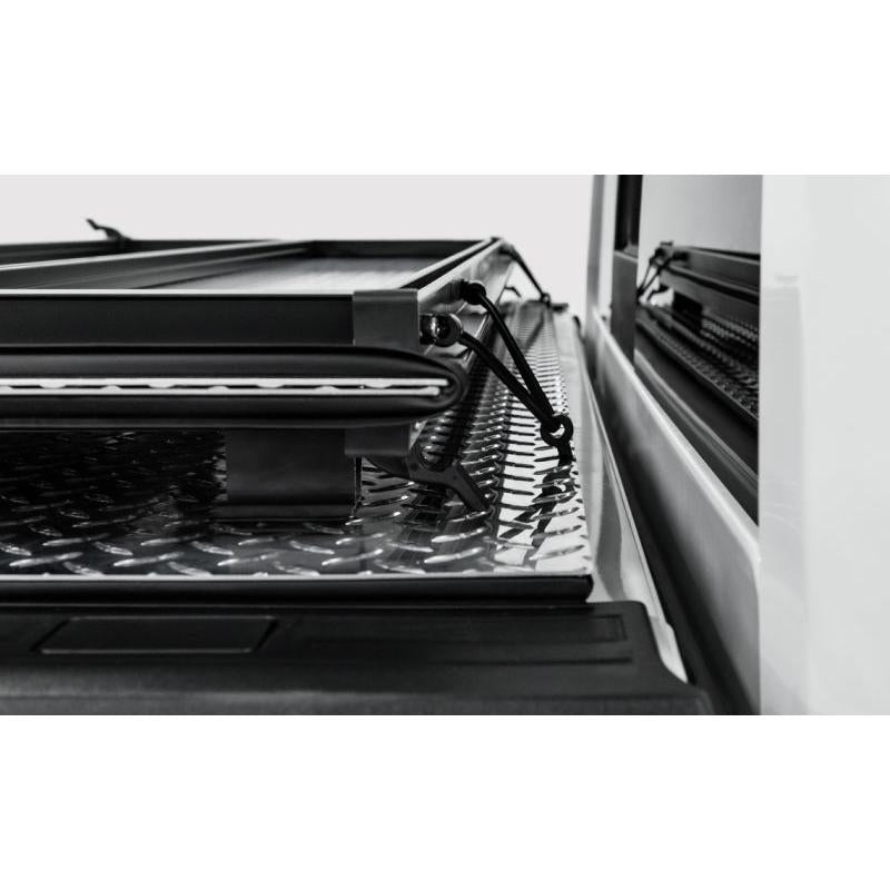 Access LOMAX Tri-Fold Cover 26-27 Ford Ranger - 5ft Standard Bed - image 8