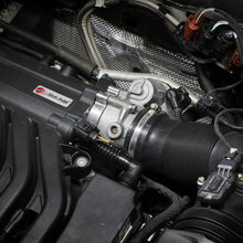 Load image into Gallery viewer, Spacer installed on VW Atlas intake