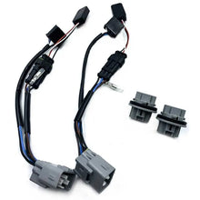 Load image into Gallery viewer, Product image 1 showing the AlphaRex wiring connectors identified as ARX810007.