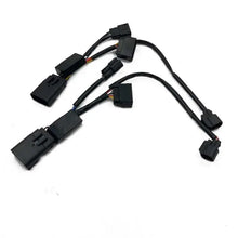 Load image into Gallery viewer, Product image 1 showing the AlphaRex wiring connectors identified as ARX810008.