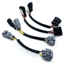 Load image into Gallery viewer, Product image 1 showing the AlphaRex wiring connectors identified as ARX810014.