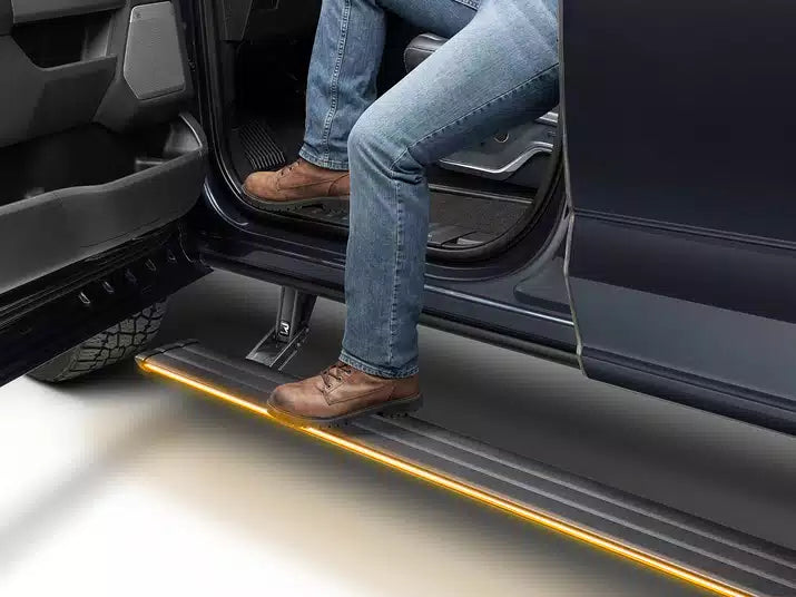 AMP Research 21-26 Chevrolet Suburban PowerStep Vision detail view