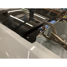Load image into Gallery viewer, Anderson Composites 2015-2024 Ford Mustang Dry Carbon Roof Replacement (Full Replacement) - Anderson Composites AC-CR15FDMU-D