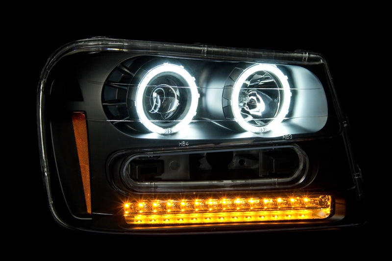 ANZO 2002-2009 Chevrolet Trailblazer Projector Headlights w/ Halo Black ANZO ANZ111127