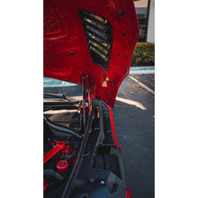 Load image into Gallery viewer, APR Performance Toyota Supra A90/91 Fender Vents 2020-2023 - APR Performance CF-330902