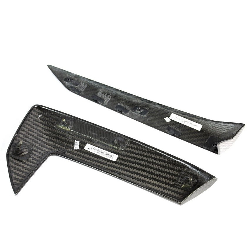 UV-stable hand-polished clear coat detail