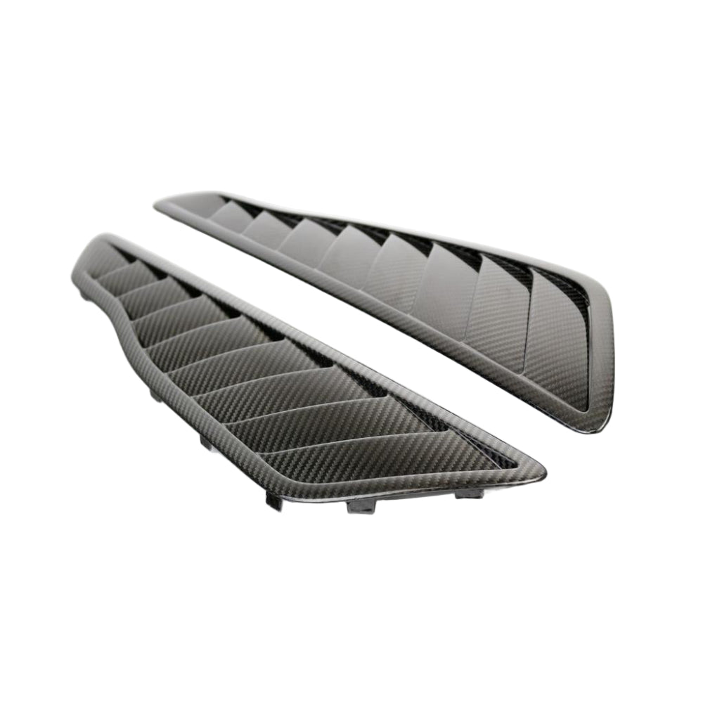 APR CF-580052 pro fender vents installed on 2020 Mercedes-AMG GT R