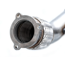 Load image into Gallery viewer, AWE Tuning 19-23 Audi C8 S6/S7 2.9T V6 AWD Touring Edition Exhaust - Diamond Black - product view 20 - AWE part 3015-43107