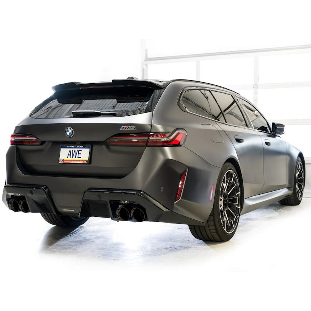AWE Tuning BMW G90/G99 M5 Track Edition Cat-Back Exhaust - Diamond Black Tips - product view 2 - AWE part 3020-43790