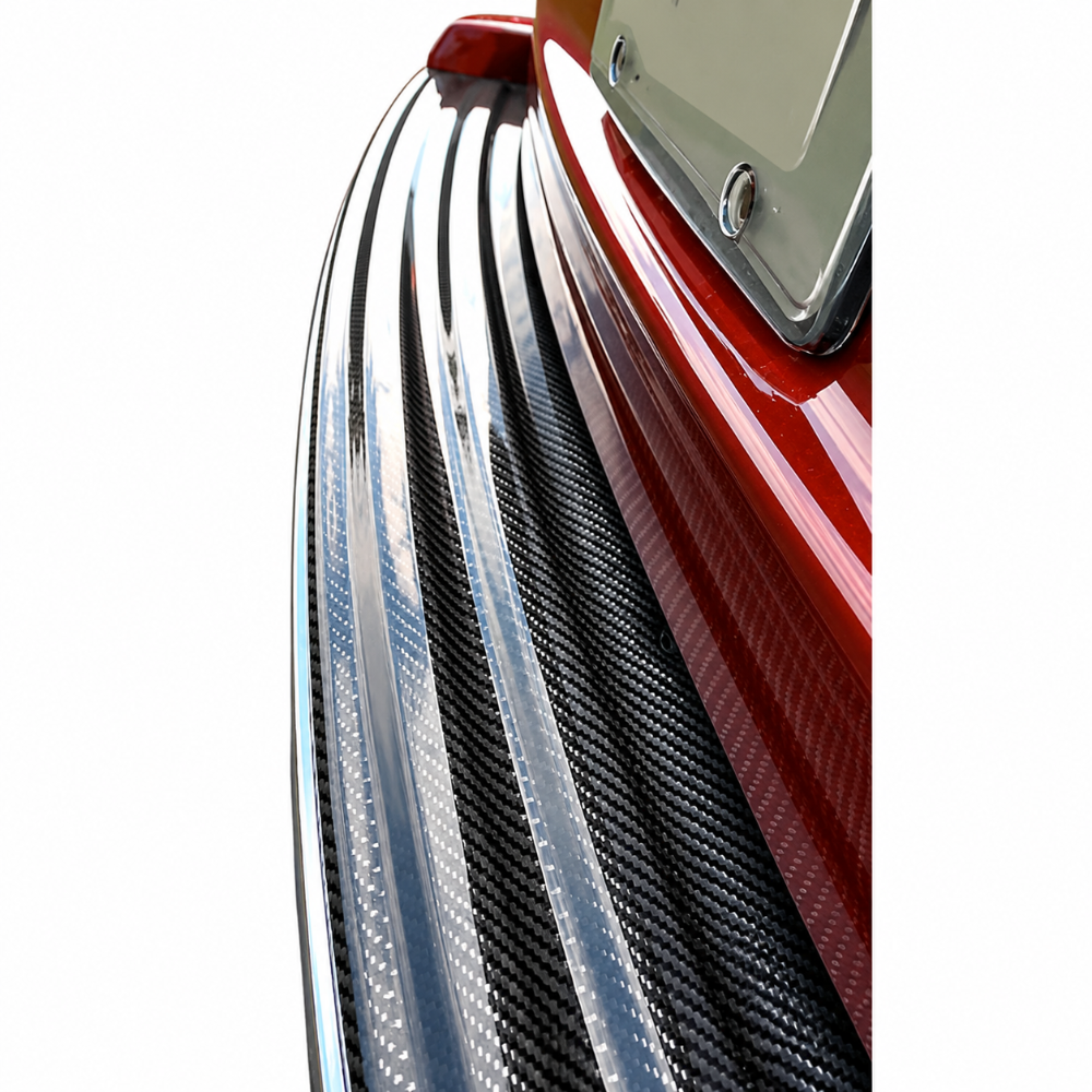 Carbon fiber weave and UV gel coat detail on Jeep Grand Cherokee rear step