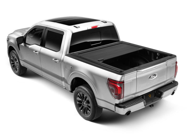 Chevy Silverado 1500 6.5ft bed with RetraxPRO EZ-Off retractable tonneau cover