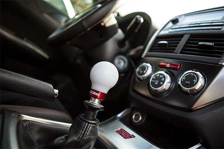 Cobb Subaru 6-Speed COBB Shift Knob - White w/Race Red Collar (Non-Weighted)-COBB-COBB213350-W-RD